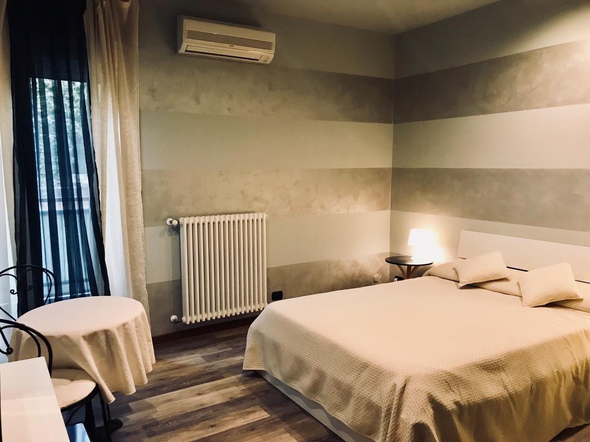 Alla Galleria B&B Верона Екстериор снимка